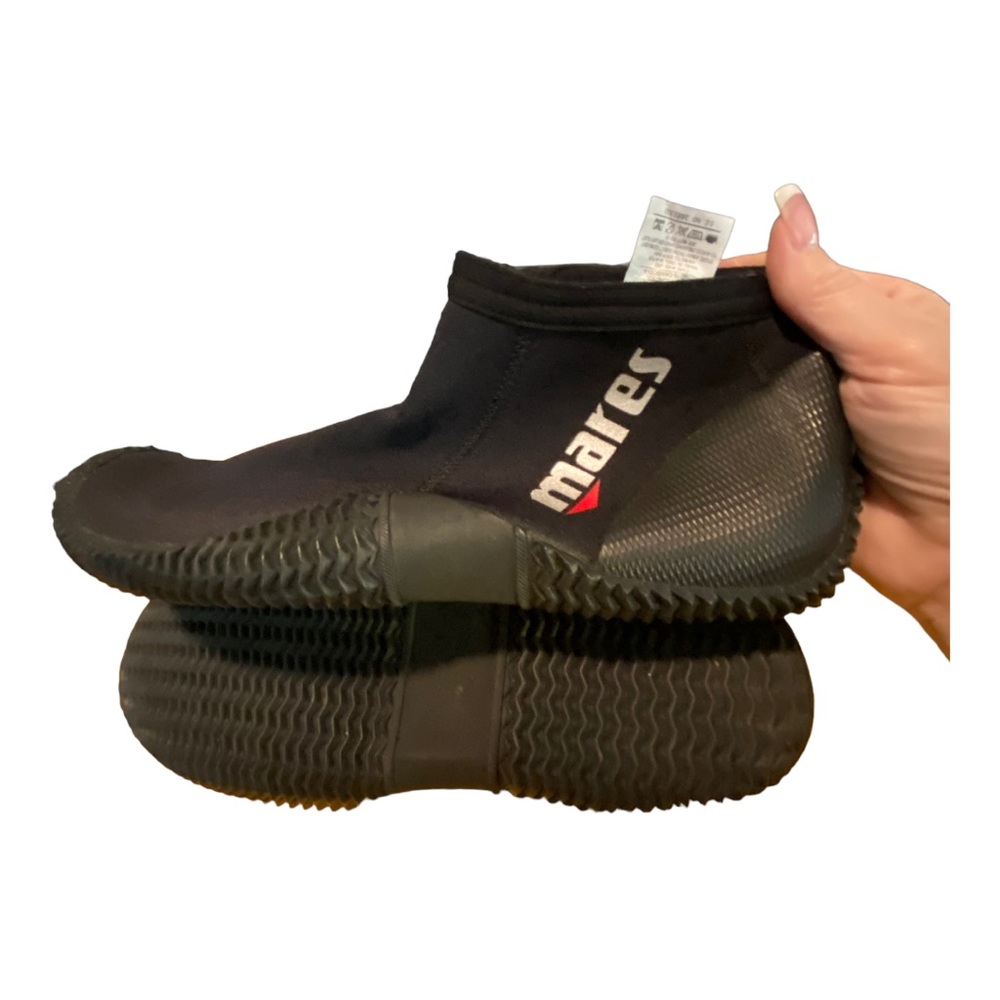 NWOT Mares 2mm Neoprene Warm Water Non-Slip Rubber Sole Boot 11